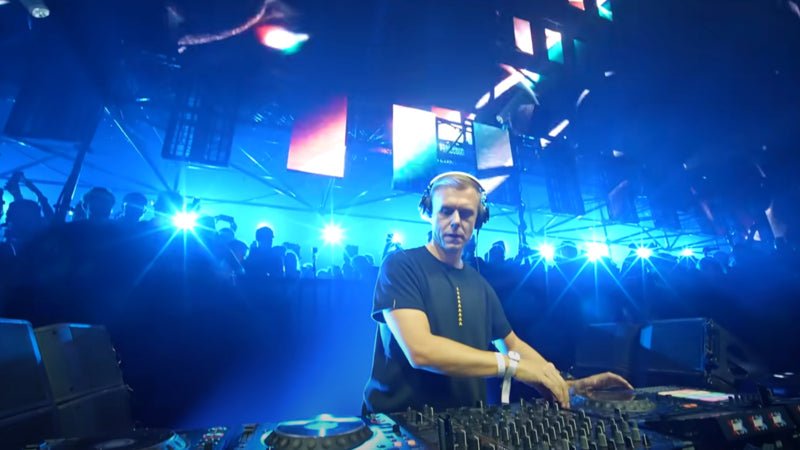 Trance Music: From 90s Euphoria to 2025's Epic Revival - OBSCUUR